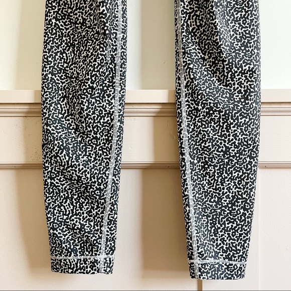 Nike Pro Mezzo Print Women’s Running Tights Black White Leggings Pattern Small - Picture 6 of 9